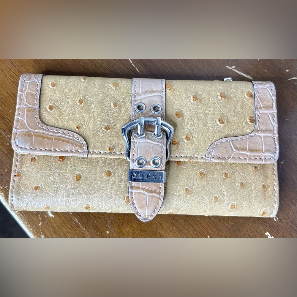 GUESS LEATHER WALLET